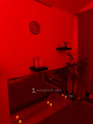 Erotické masáže Hradec Králové - sex, erotic massage - Hradec Kralove